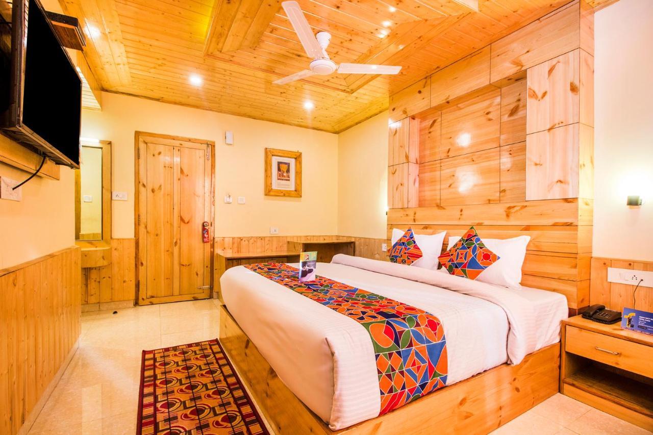 Fabexpress Shami Naggar Road Hotel 3*